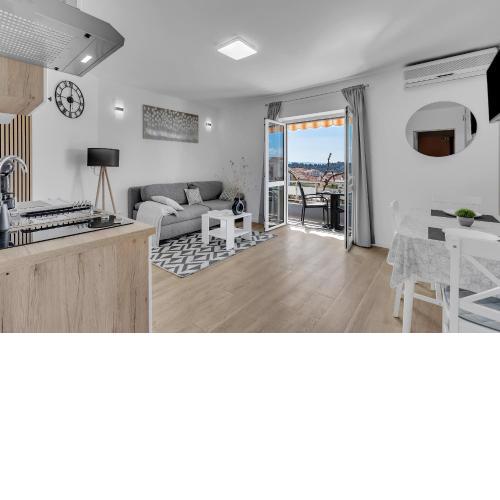 Mediterranean Living 2