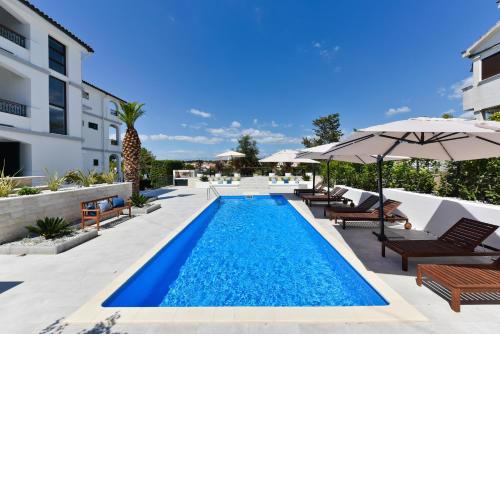 Mediterraneo Garden Apartments