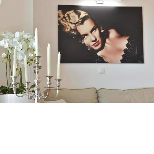 MM Luxury Apartments DIAMOND & SILVER