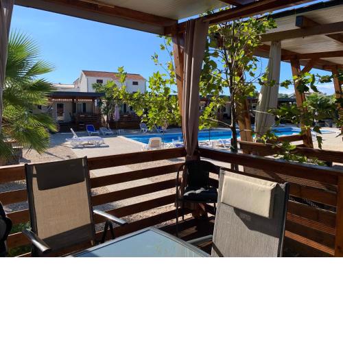 Mobile Home NCY - Pool, Sea & Sunshine