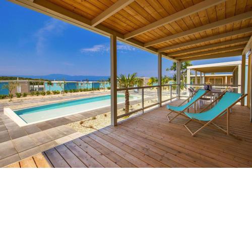 Mobile Homes in Camping Omisalj, island Krk, with swimmingpool