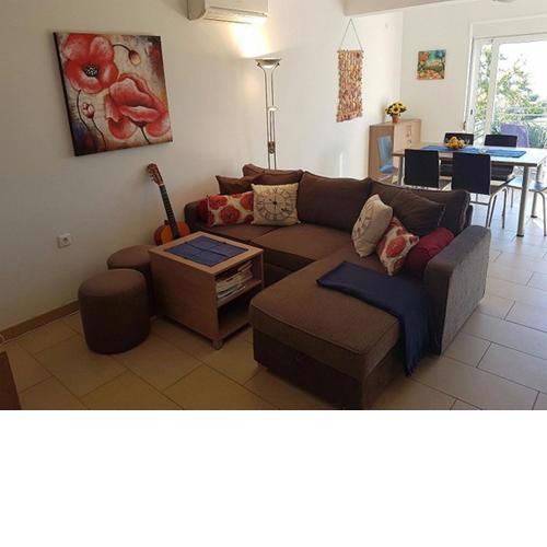 Modern Apartment in Primo ten Burnji with Private Terrace