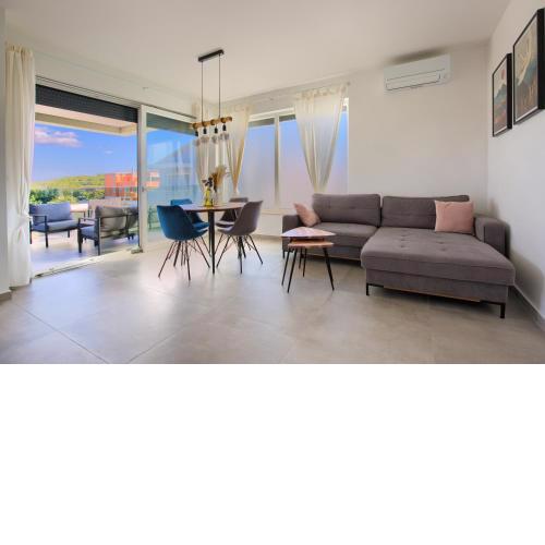 Modern two bedroom apartment “Sky view” in Stinjan