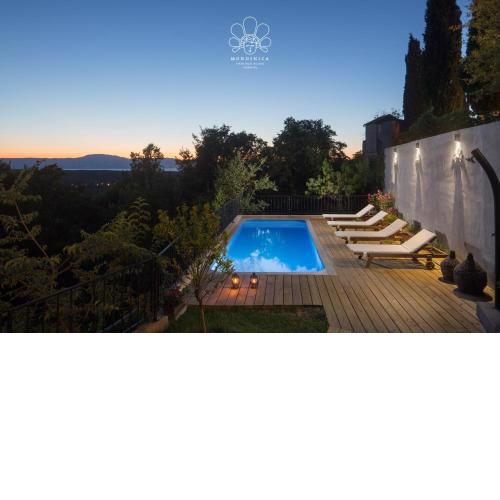 Mondinica Heritage House