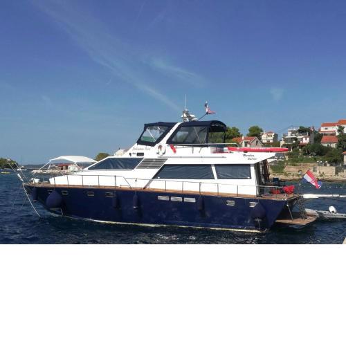 Motor Boat Paloma Rea