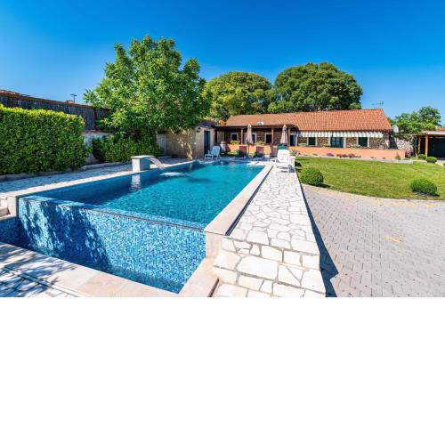 MY DALMATIA - Authentic stone house Momo with private infinity pool