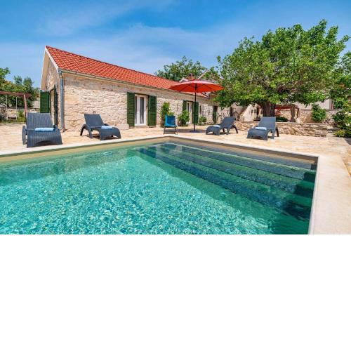 MY DALMATIA - Authentic villa Zvonko with private swimming pool