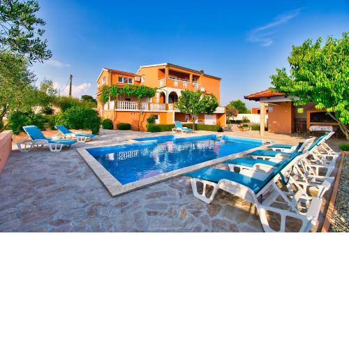 MY DALMATIA - Holiday home Visocane with private pool