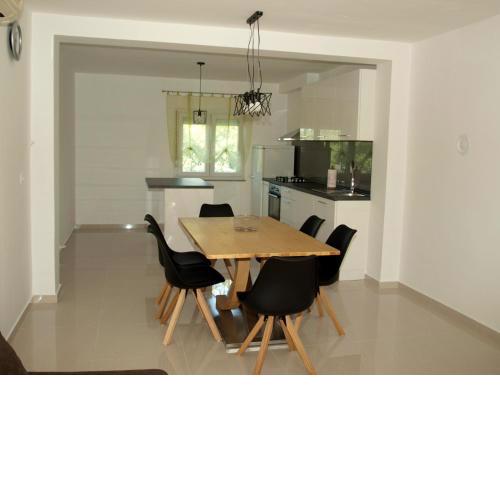 NEW Apartment Ema II