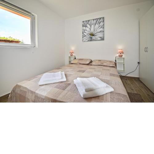 New apartment with lovely terrace and swing