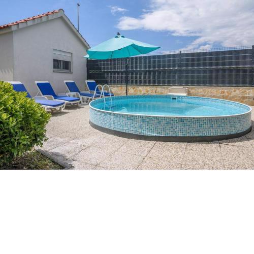 New apartment with pool and jacuzzi only for you