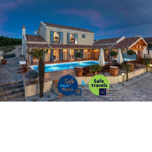 New villa Mek