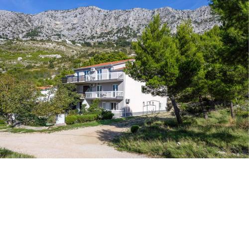 Nice Apartment In Lokva Rogoznica With Wifi