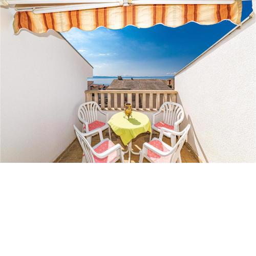 Nice Apartment In Makarska With House Sea View