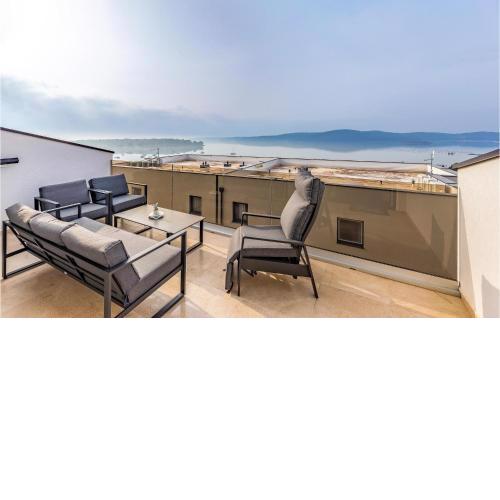 Nice Apartment In Medulin With Wifi