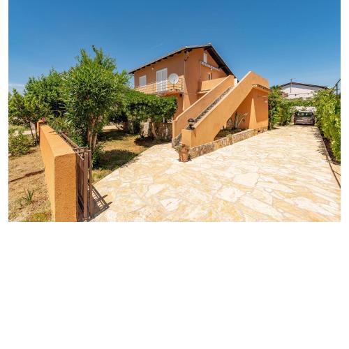 Nice Apartment In Privlaka With Wifi