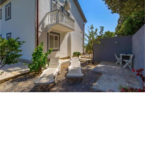 Nice Apartment In Rab With Wifi