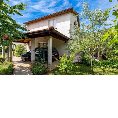 Nice Apartment In Rukavac With Wifi