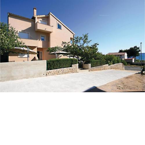 Nice Apartment In Sibenik With Wifi