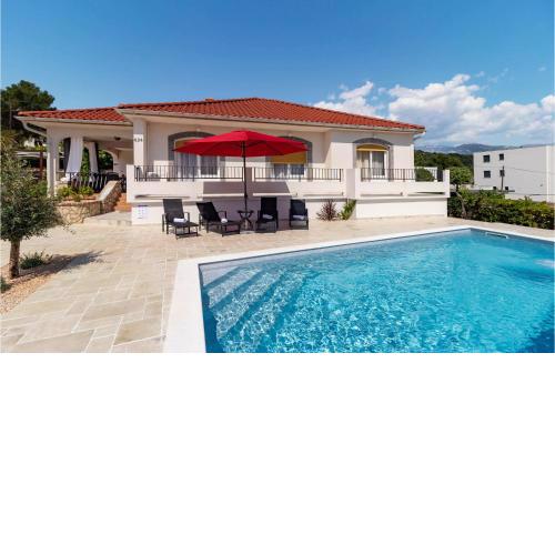 Nice Home In Barbat With Outdoor Swimming Pool