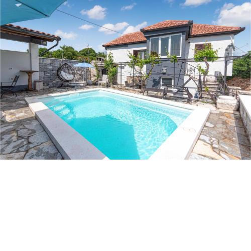 Nice Home In Danilo With House A Panoramic View