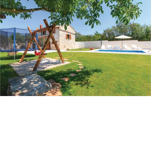 Nice Home In Filipana With Outdoor Swimming Pool