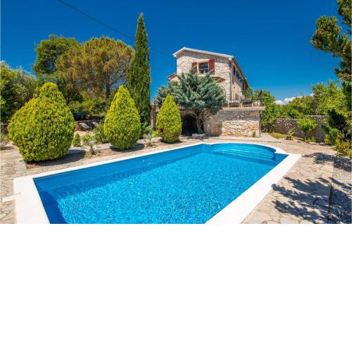 Nice Home In Gostinjac With Wifi