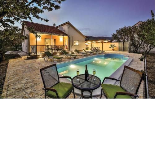 Nice Home In Kastel Stafilic With Kitchen