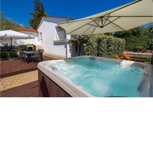 Nice Home In Krk With Kitchen