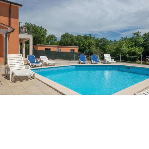 Nice Home In Labin With Jacuzzi