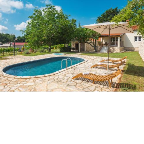 Nice Home In Labin With Outdoor Swimming Pool
