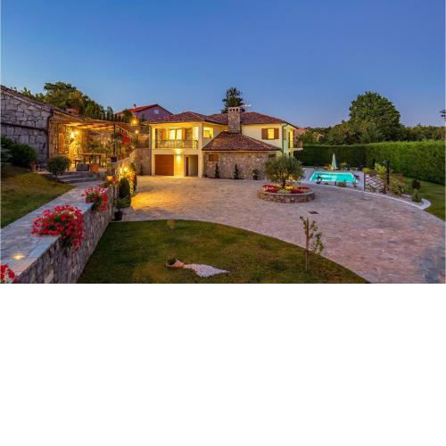 Nice Home In Mucici With House A Panoramic View