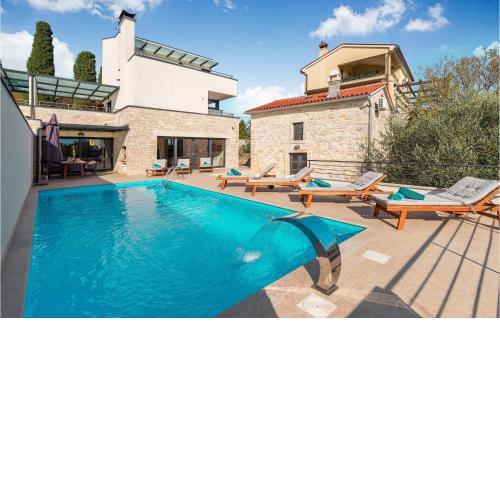 Nice Home In Valtura With Heated Swimming Pool