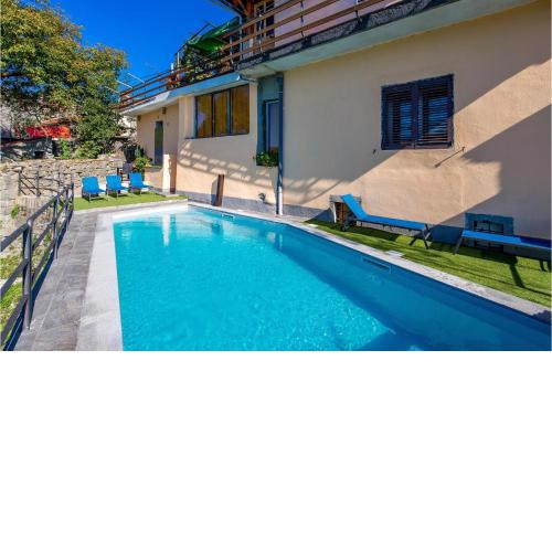 Nice Home In Vele Mune With Heated Swimming Pool
