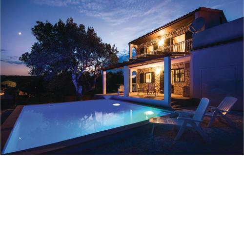 Nice Home In Vinisce With Kitchen