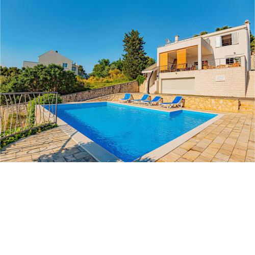 Nice Home In Zaboric With House Sea View