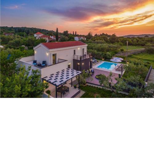 Nice Home In Zdrelac With House Sea View