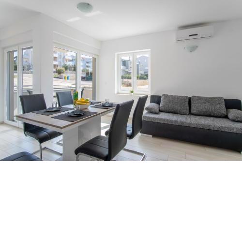 Novalja WEST Residence