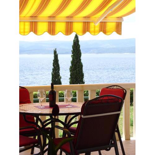 ON THE BEACH 4-pax Apartment A2 with a terrace & sea view