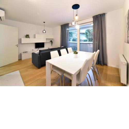 Ophelia Apartment with parking