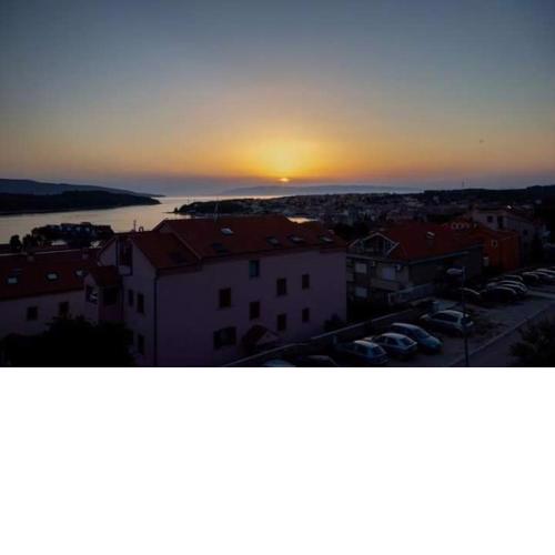 Panorama Sunset Apartments