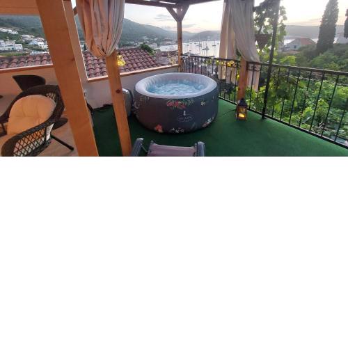 Panoramic view with jacuzzi