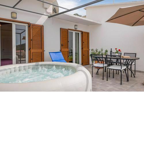 Panoramico apartment, private jacuzzi