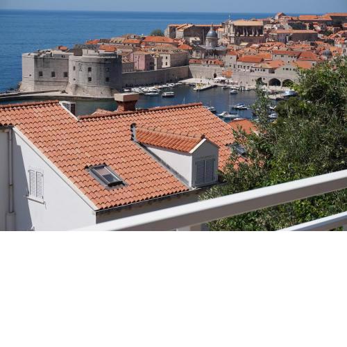 Paola suite 5 min from the beach
