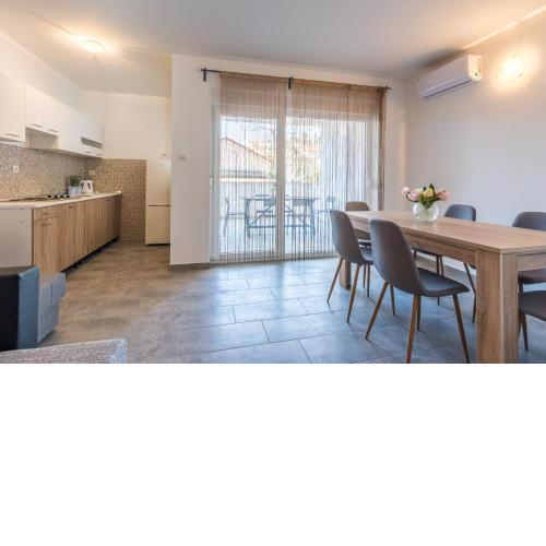 Pasko 4 modern furnished ap for 7