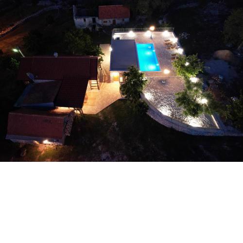 Patakun holiday home for 5, with heated pool