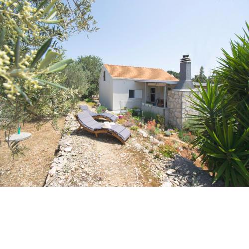 Peaceful Holiday House Roza