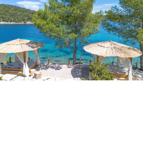 Pebble Bay Paradise House