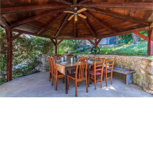 Pet Friendly Apartment In Bakar With Kitchen