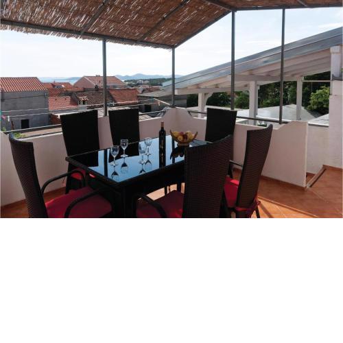 Pet Friendly Apartment In Pakostane With Kitchen
